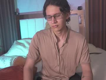ethan__smith18 naked men live cam show