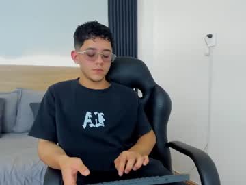ethan_blake1 naked men live cam show
