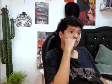 ethan_cortes naked men live cam show