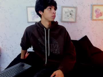 ethan_qop naked men live cam show
