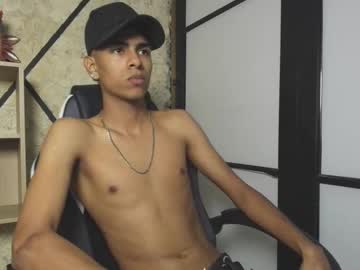 ethanclaust naked men live cam show