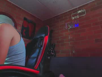 ethann2_ naked men live cam show