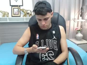 ethanx18 naked men live cam show