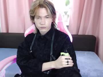evan_reinhart naked men live cam show