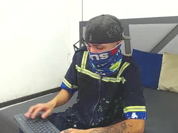 faceless762 naked men live cam show