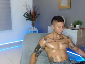 fagu_lion naked man live cam