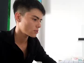 feeenti_dream naked man live cam