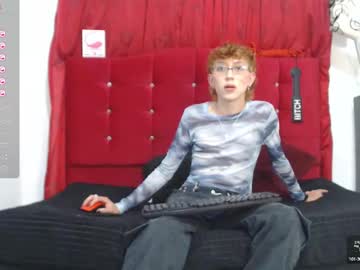feltwink_24 naked man live cam