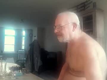 menchats / menchat: femdom_sub
