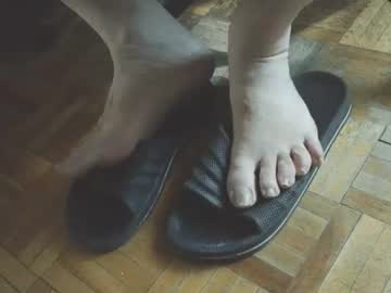 footmasterjosh naked men live cam show