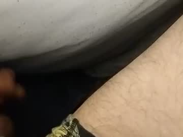 gustabo32 naked men live cam show