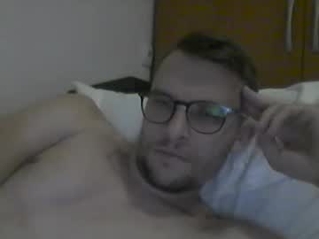 hardboylovemilfmoom naked man live cam