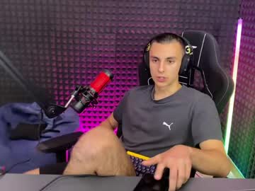 hols_20 naked men live cam show
