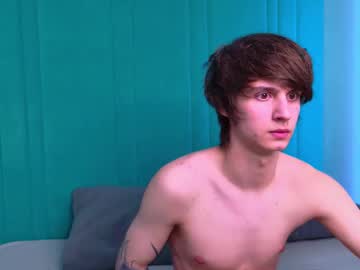 hoogwilder naked men live cam show