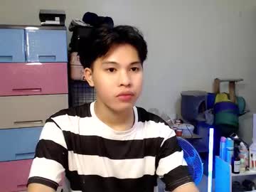 hot_kisser19 naked men live cam show