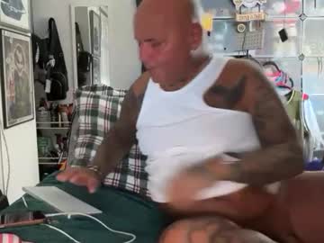 hotstuff775616 naked man live cam