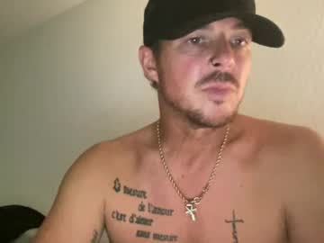 hung_divorced_athlete naked men live cam show