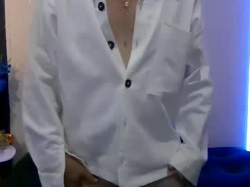 iainmatthews naked man live cam