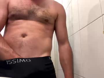 ilcaponero naked men live cam show