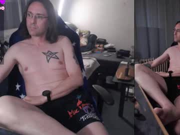 menchats / menchat: jalex_moony