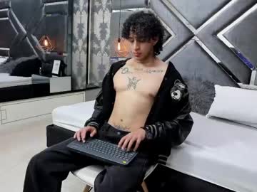 jaytaylorr naked men live cam show