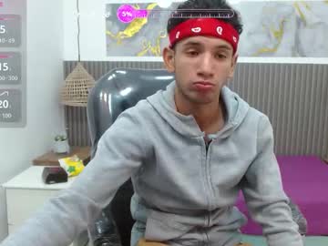 jdwhite18 naked men live cam show