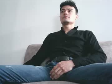 jhohannes_maximo naked men live cam show