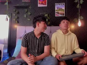 jhon_kleinn naked men live cam show