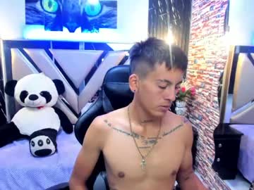 josh_rayder naked men live cam show