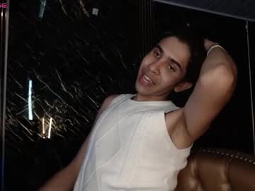 joshua_saenz_ - Live Performer