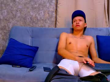 joshua_vazques1 naked man live cam