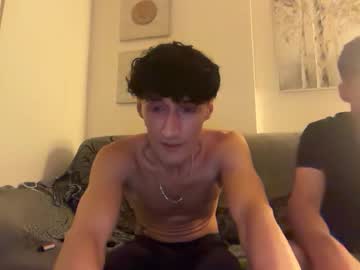 josjoseik naked men live cam show
