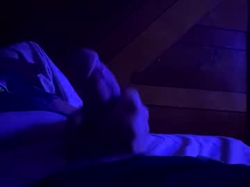 junewoodz naked men live cam show