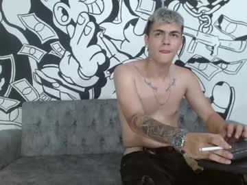 menchats / menchat: juniortawer