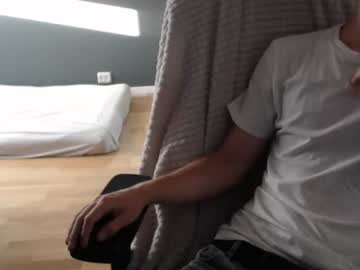 just_a_guyintheworld naked men live cam show