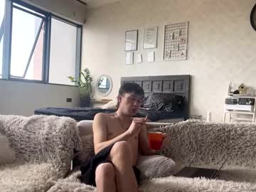 keifakr naked men live cam show