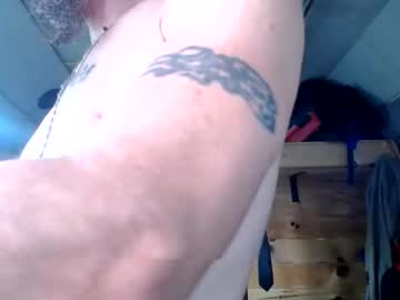 kertrats naked men live cam show