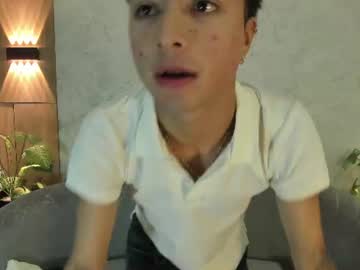 kevin_blazee naked men live cam show