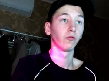 kevinsupershy naked men live cam show