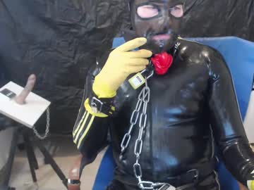 menchats / menchat: latexslaafboy2