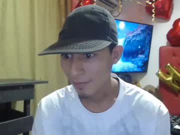menchats / menchat: latin_hot_kevin