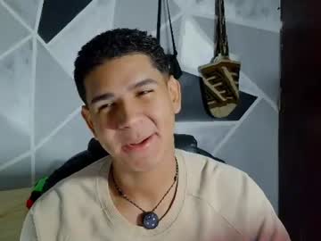 latinohotboy_ naked man live cam