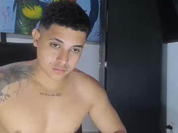 menchats / menchat: lennonhot4