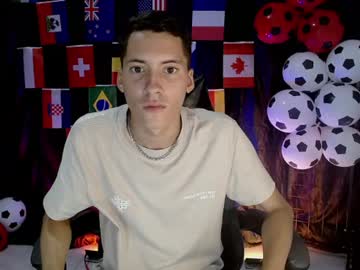 lenny_carpenter naked men live cam show