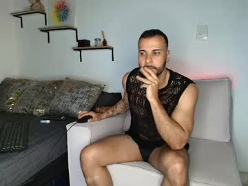 leoxgold naked men live cam show