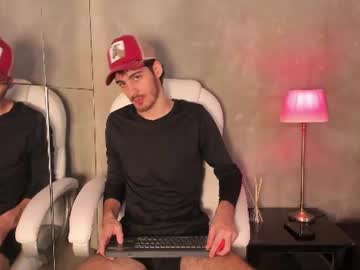 liam_crown_ naked men live cam show