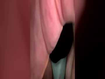 lild526990 naked men live cam show