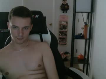litlleguy28 naked men live cam show