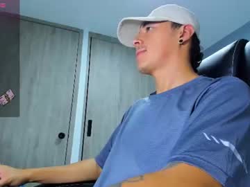 lobo_17 naked men live cam show