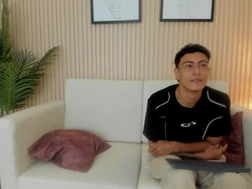 lois_stone naked man live cam